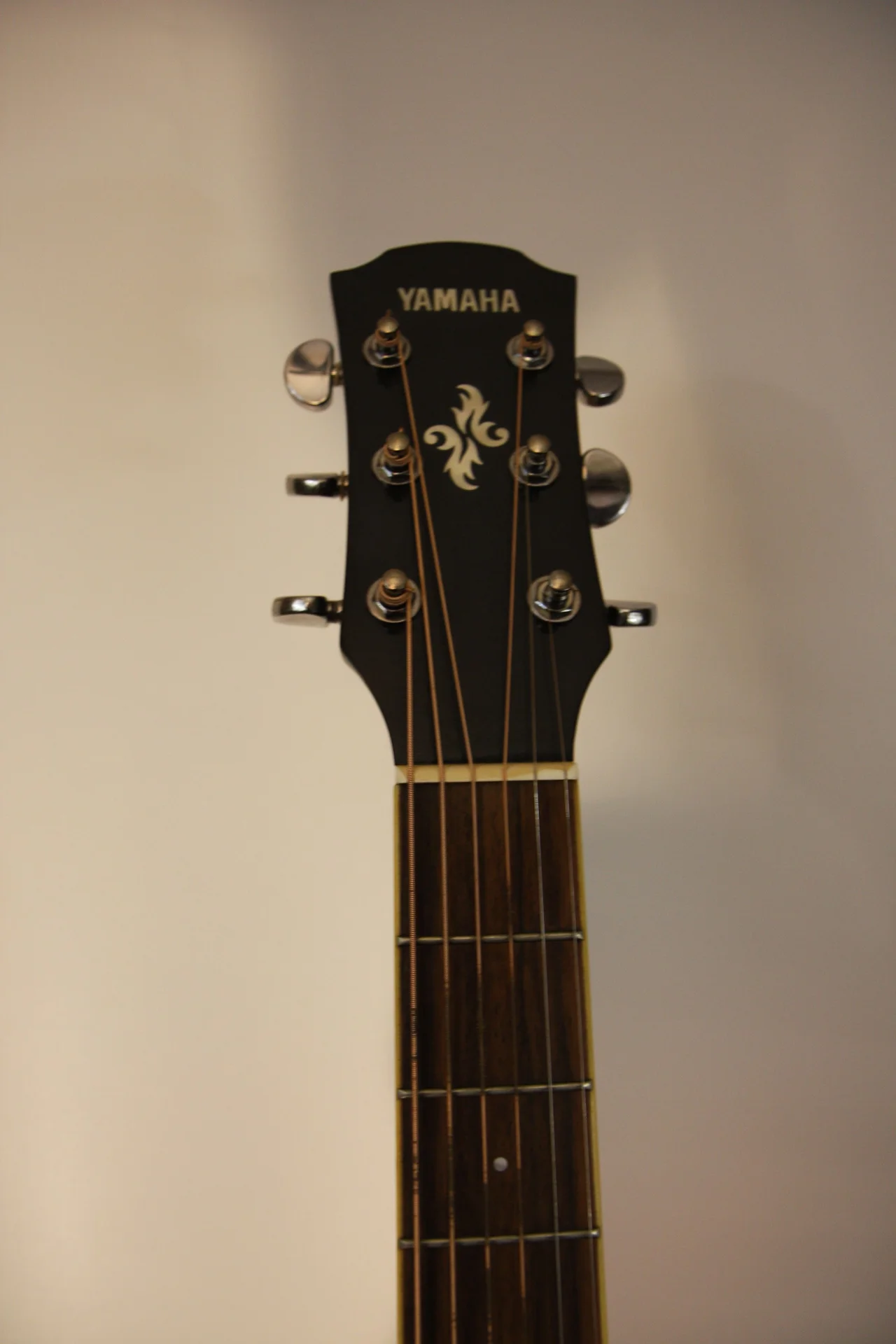 Yamaha APX600 OBB / Электроакустическая гитара - миниатюра 3