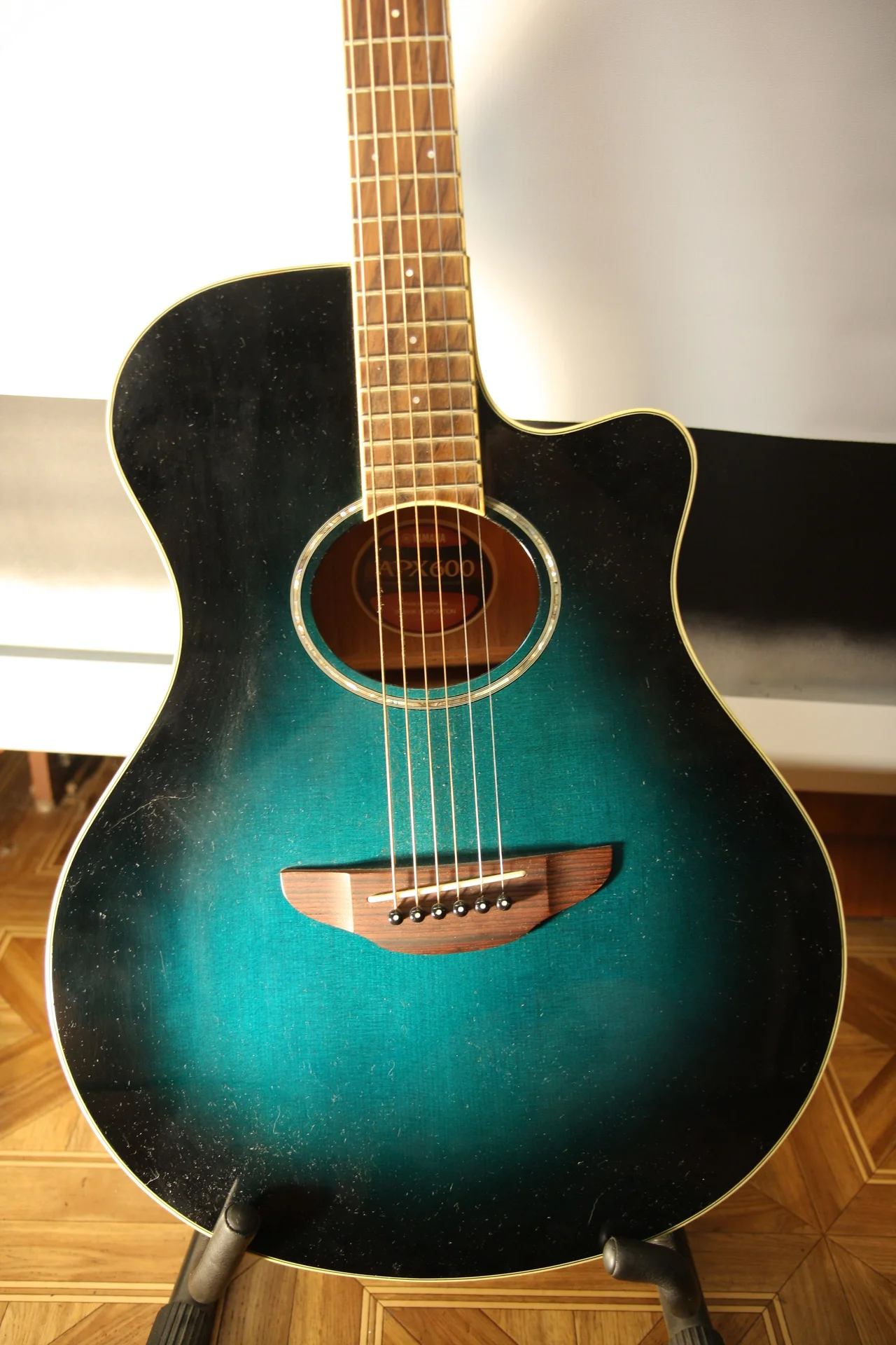 Yamaha APX600 OBB / Электроакустическая гитара - миниатюра 9