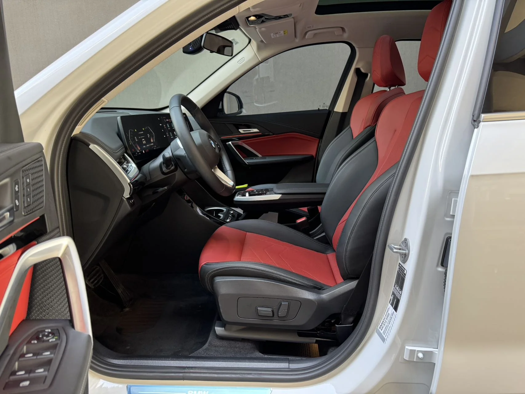 BMW X1 sDrive20Li X Design 2023 Под заказ из Китая - миниатюра 5