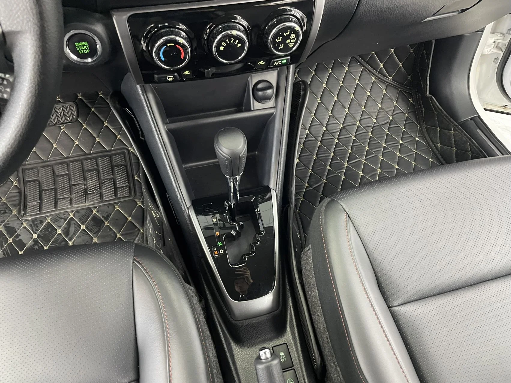 Toyota Yaris L 2022 Под заказ из Китая - миниатюра 10