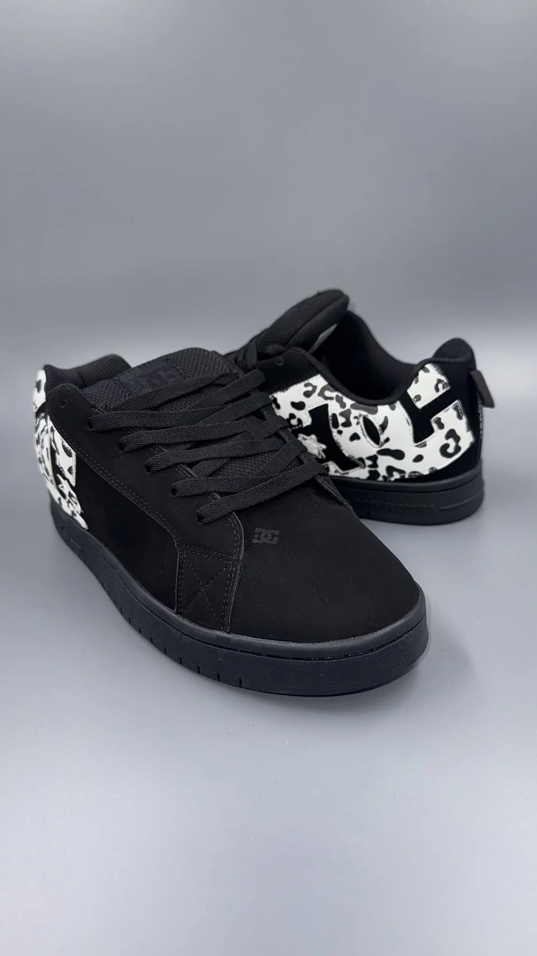Кроссовки мужские DC Shoes - изображение 1