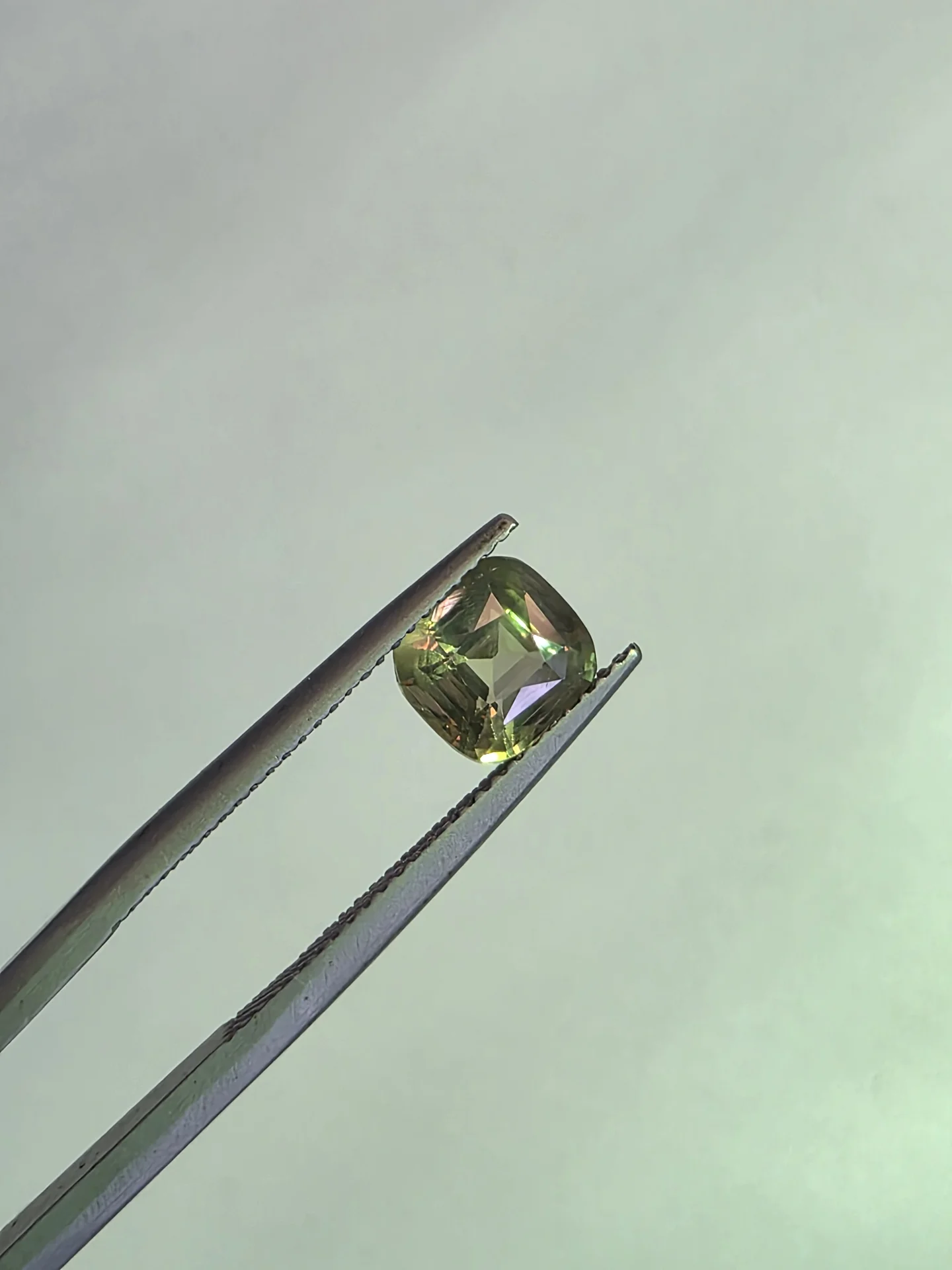 Натуральный хризоберилл 2.45Ct Шри-Ланка - миниатюра 3