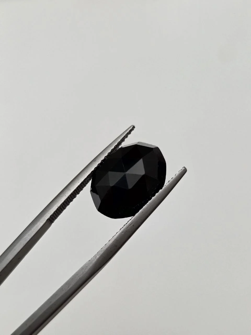 Натуральная чёрная шпинель 8.42Ct Танзания - изображение 1