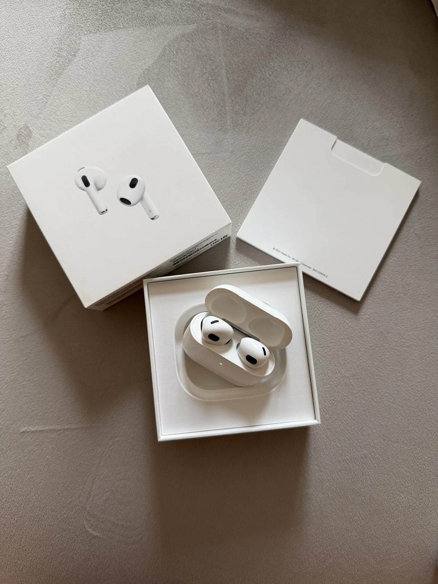 Наушники AirPods 3 - изображение 1