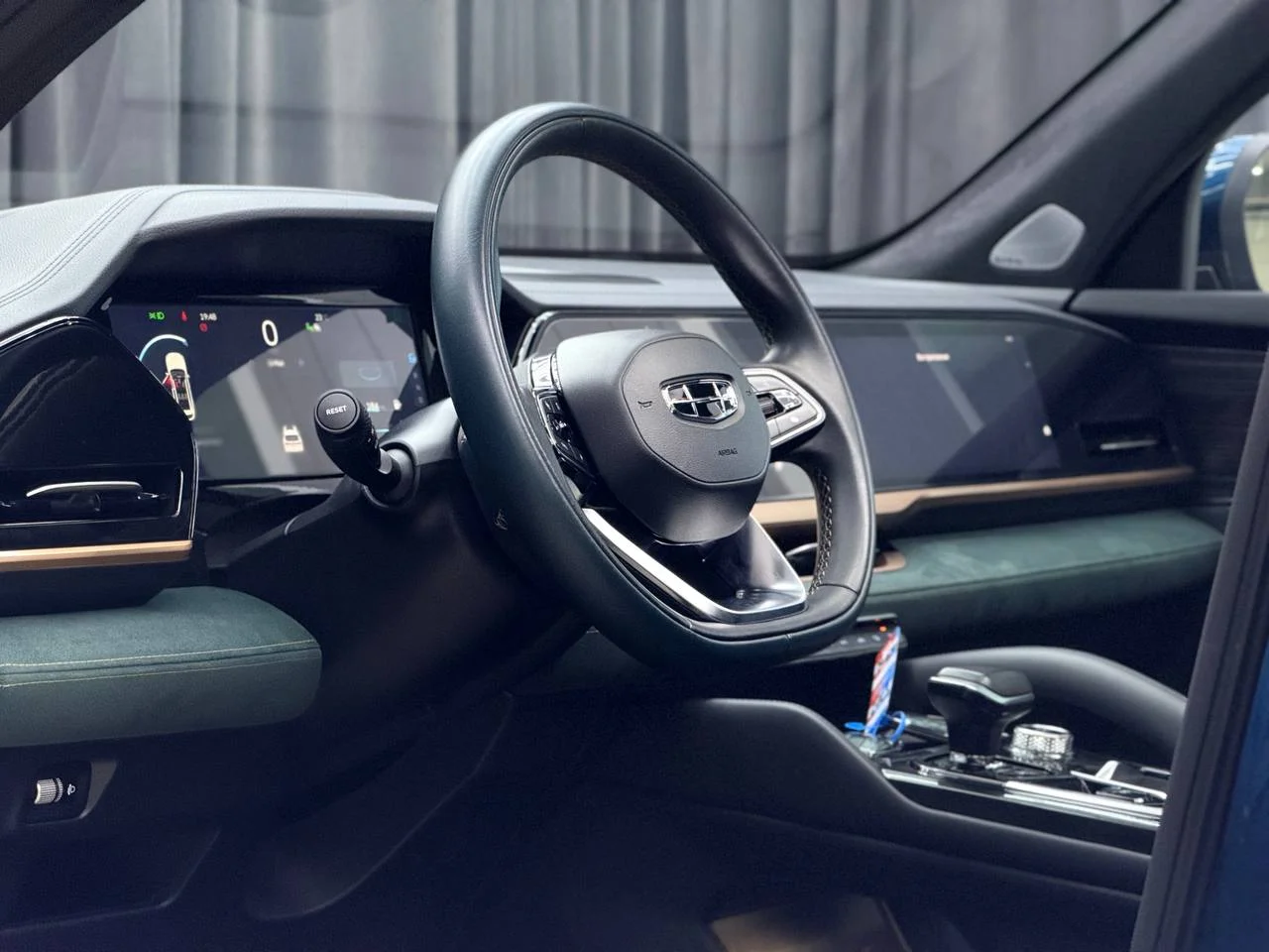 Geely Monjaro 2.0 AT, 2023, 50 062 км - миниатюра 14