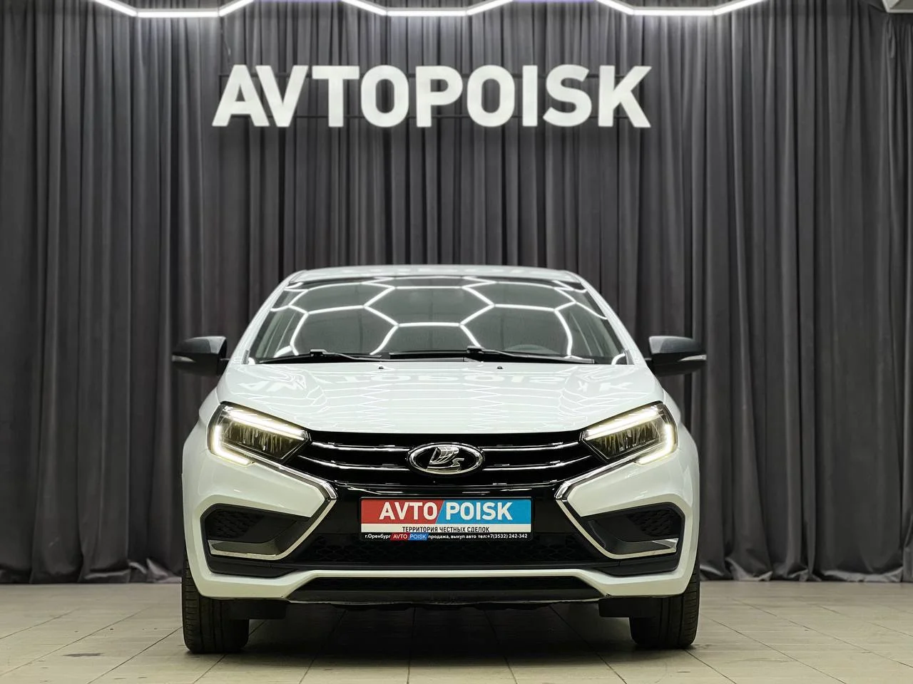 Lada Vesta 1.8 CVT 2024 год - миниатюра 2
