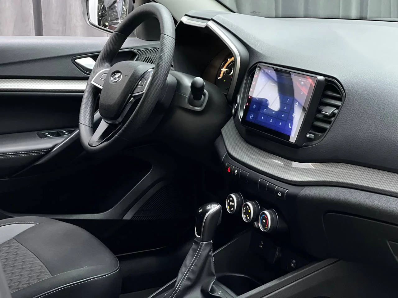 Lada Vesta 1.8 CVT 2024 год - миниатюра 10