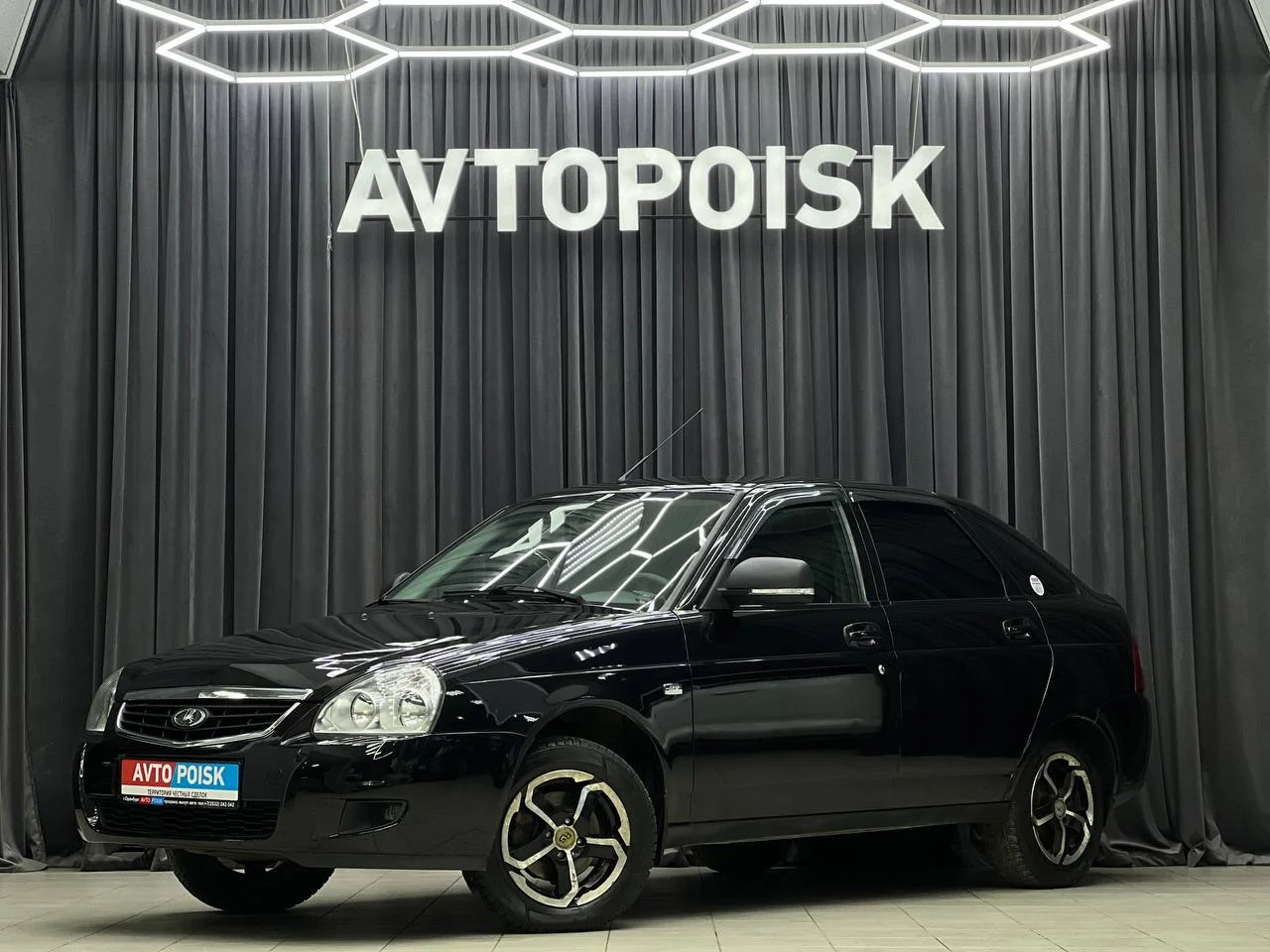 Lada Priora 1.6 МТ 2012 год - изображение 1