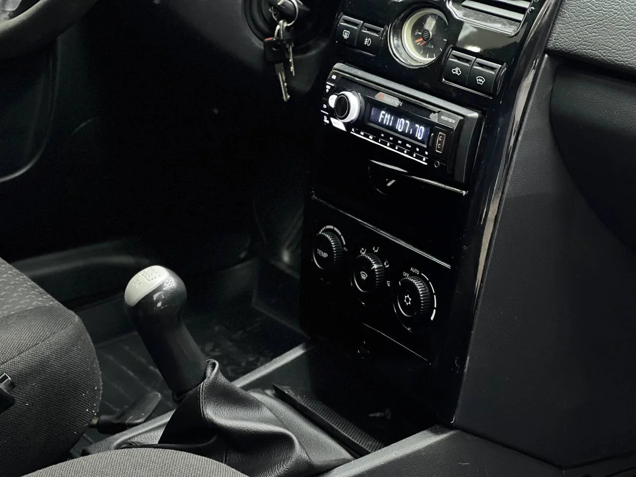 Lada Priora 1.6 МТ 2012 год - миниатюра 7