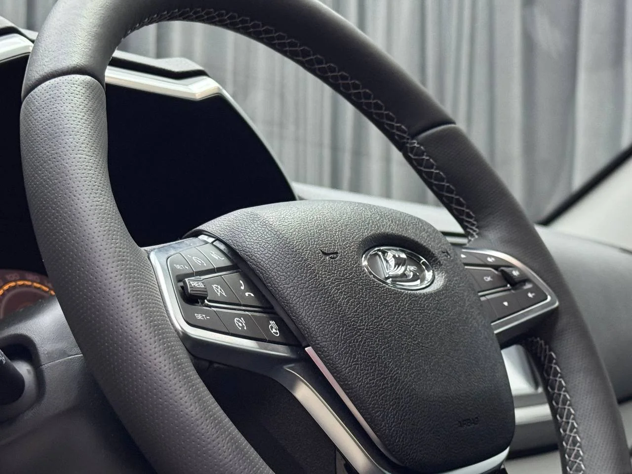 Lada Aura 1.6 CVT 2025 год - миниатюра 8