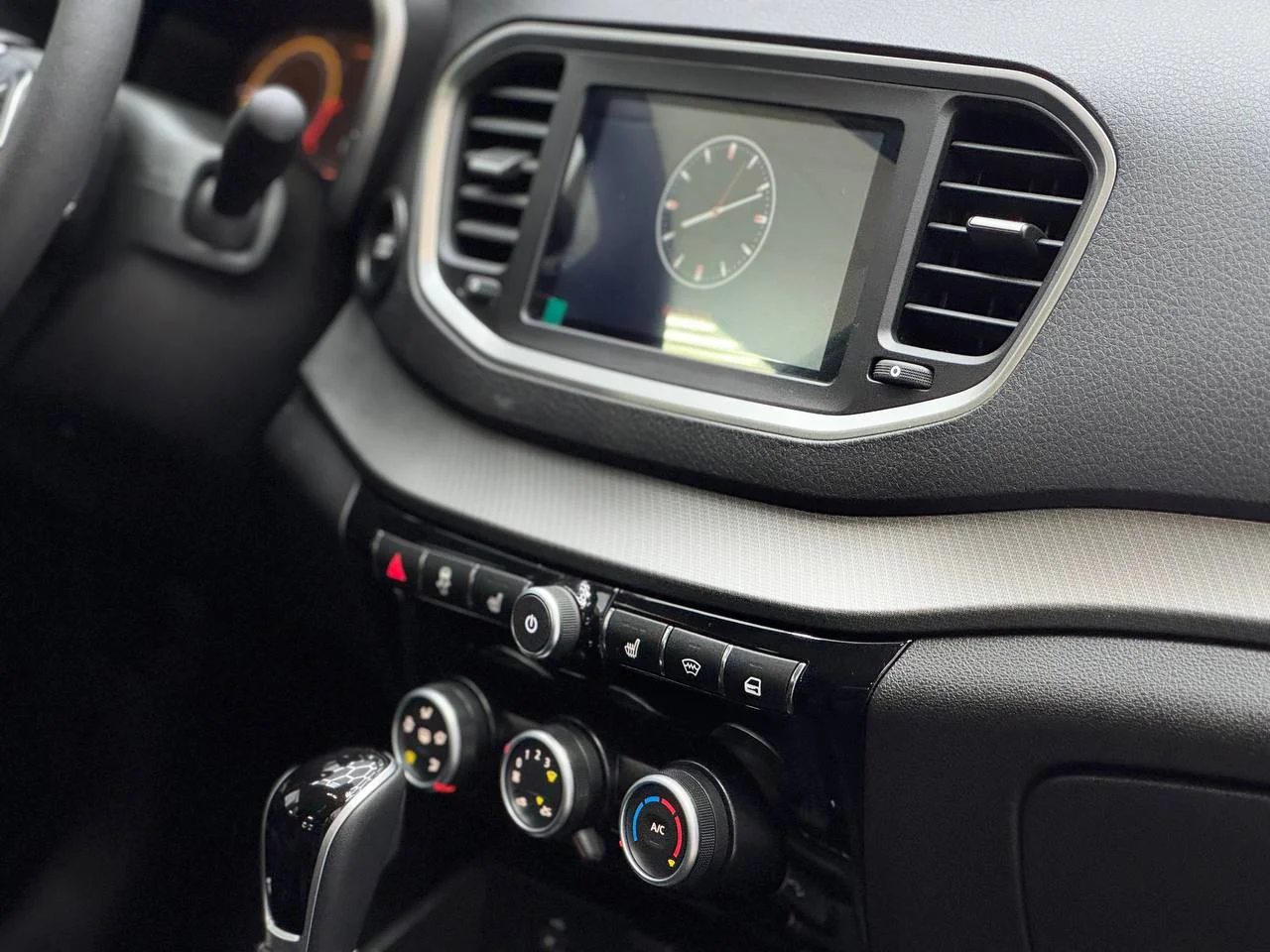 Lada Aura 1.6 CVT 2025 год - миниатюра 12