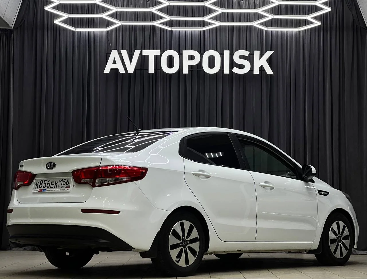 Kia Rio 1.4 AT 2013 год - миниатюра 4