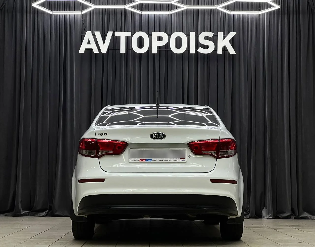 Kia Rio 1.4 AT 2013 год - миниатюра 5