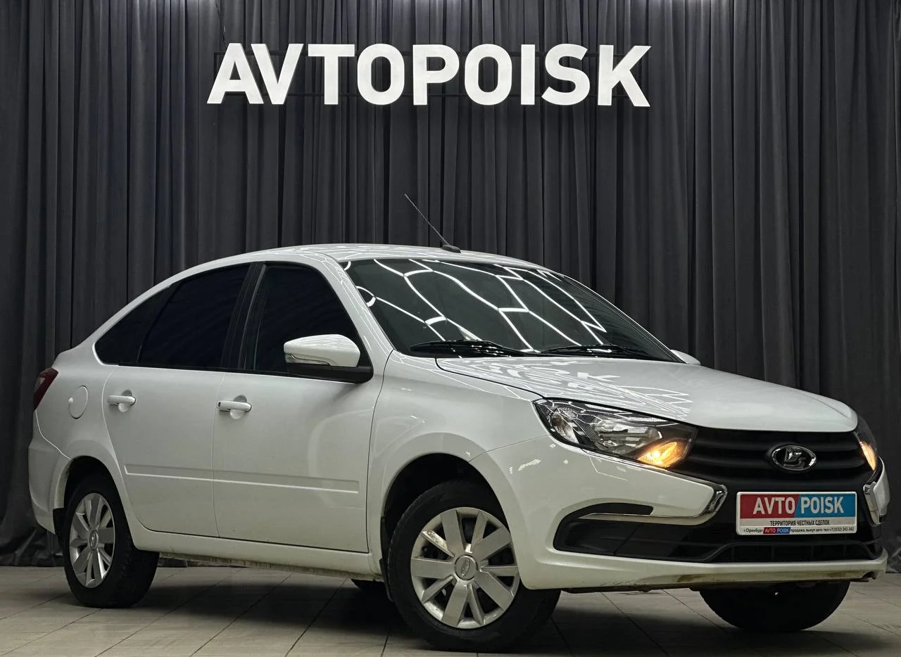 Lada Granta 8 кл МТ 2023 год - миниатюра 3