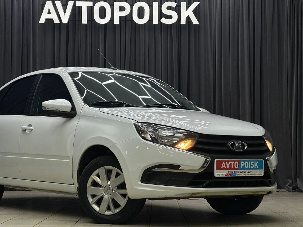 Lada Granta 8 кл МТ 2023 год - миниатюра 4