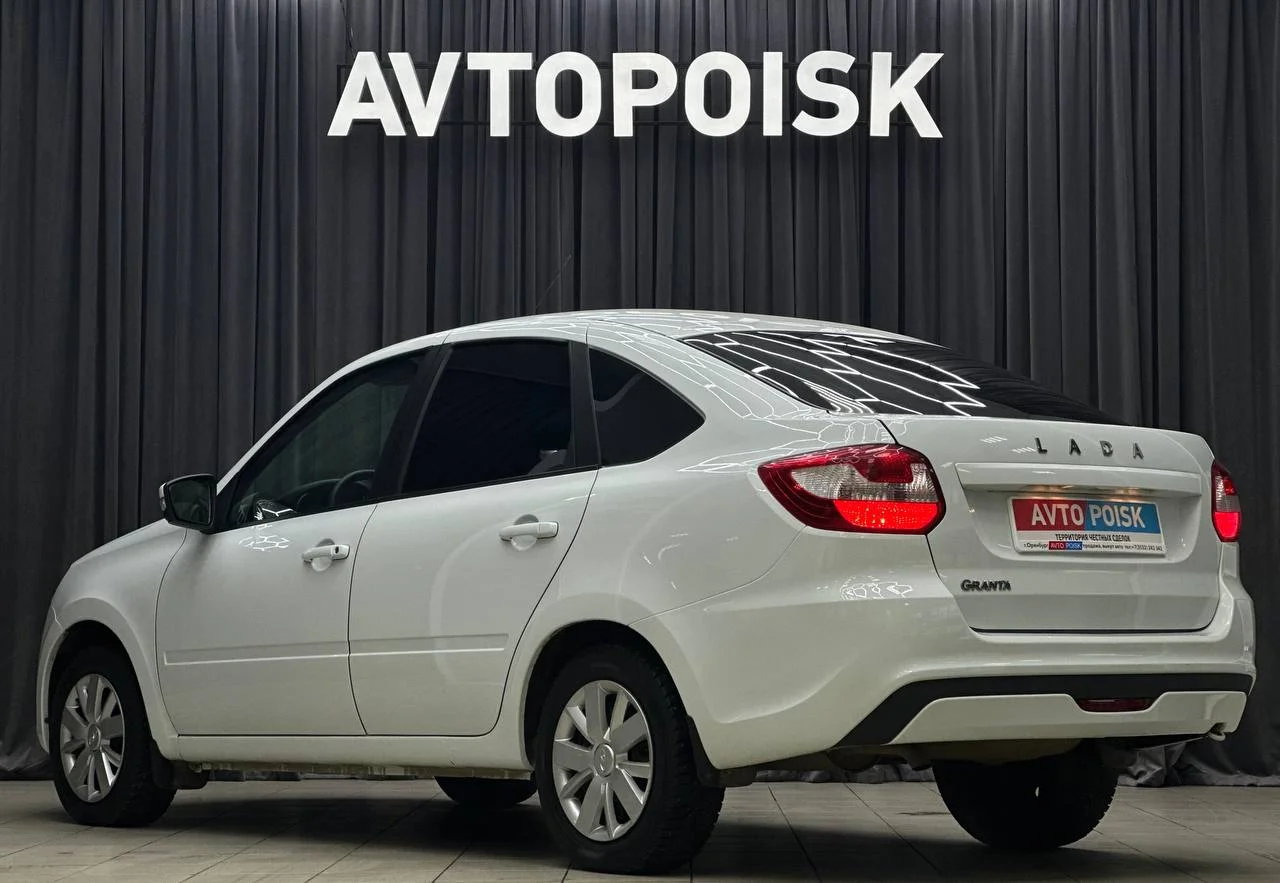 Lada Granta 8 кл МТ 2023 год - миниатюра 15