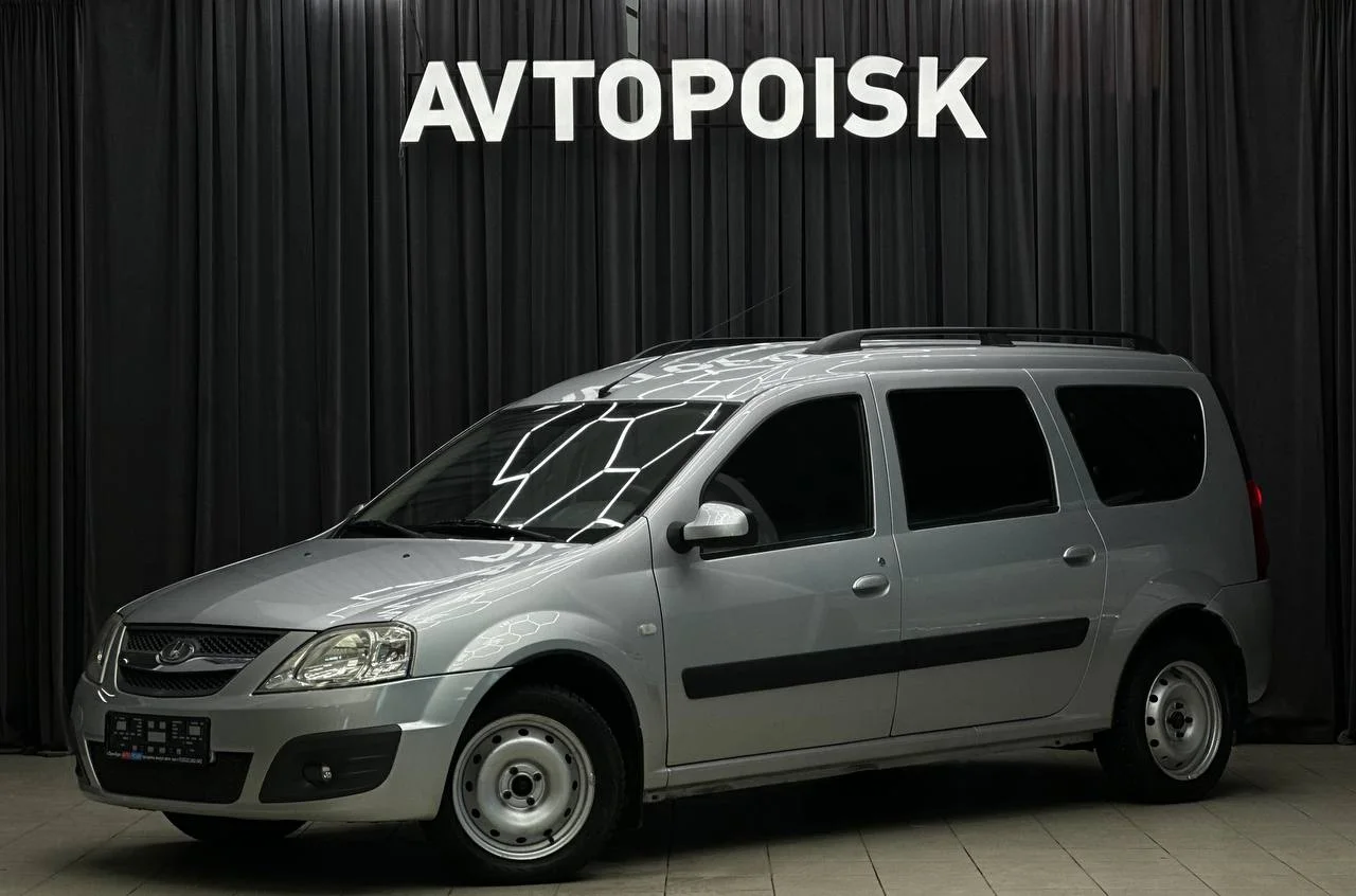Lada Largus 1.6 МТ 2012 год - изображение 1