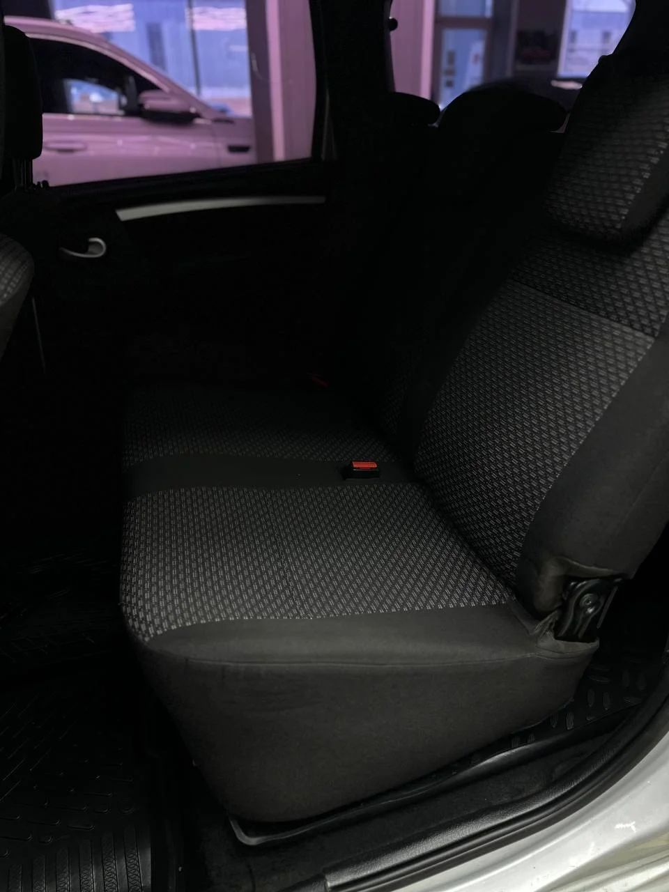 Lada Largus 1.6 МТ 2012 год - миниатюра 11