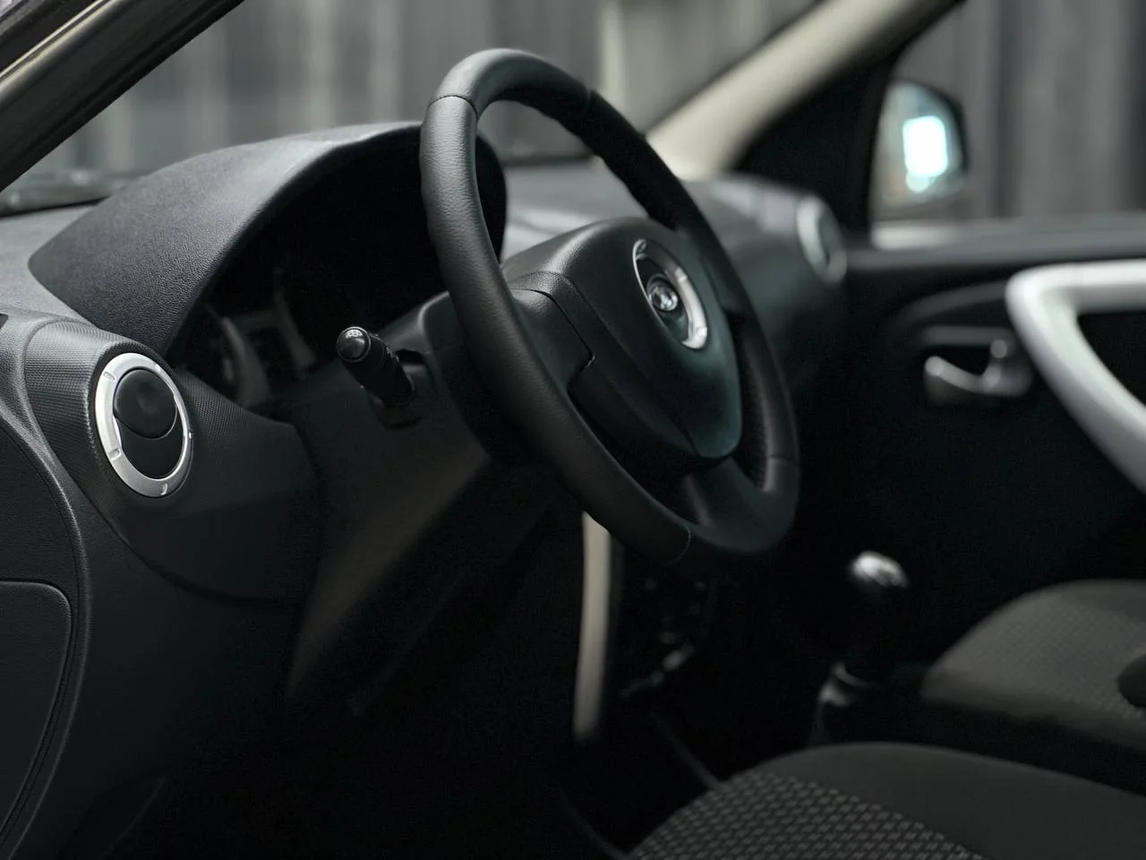 Lada Largus 1.6 МТ 2012 год - миниатюра 16