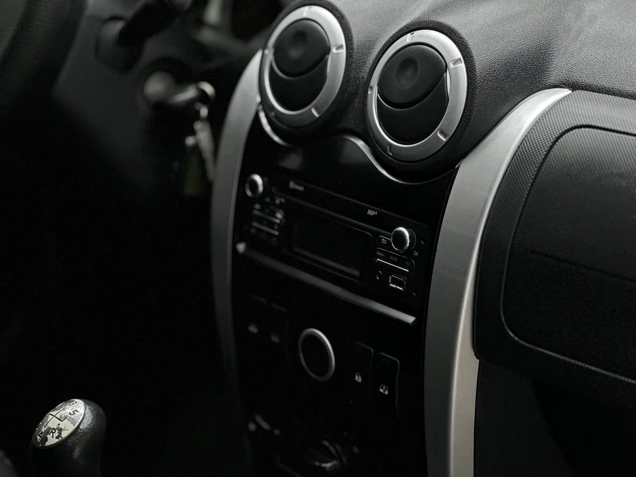Lada Largus 1.6 МТ 2012 год - миниатюра 17