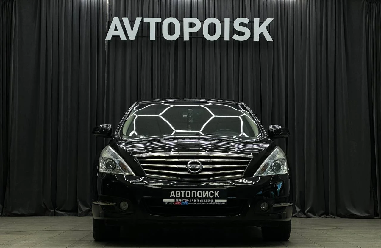 Nissan Teana 2.5 АТ 2011 год - миниатюра 2
