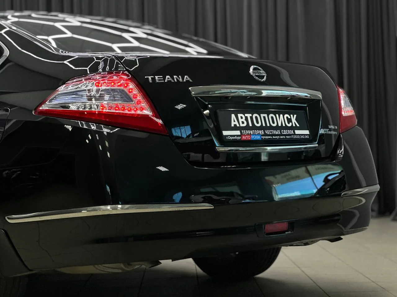 Nissan Teana 2.5 АТ 2011 год - миниатюра 13