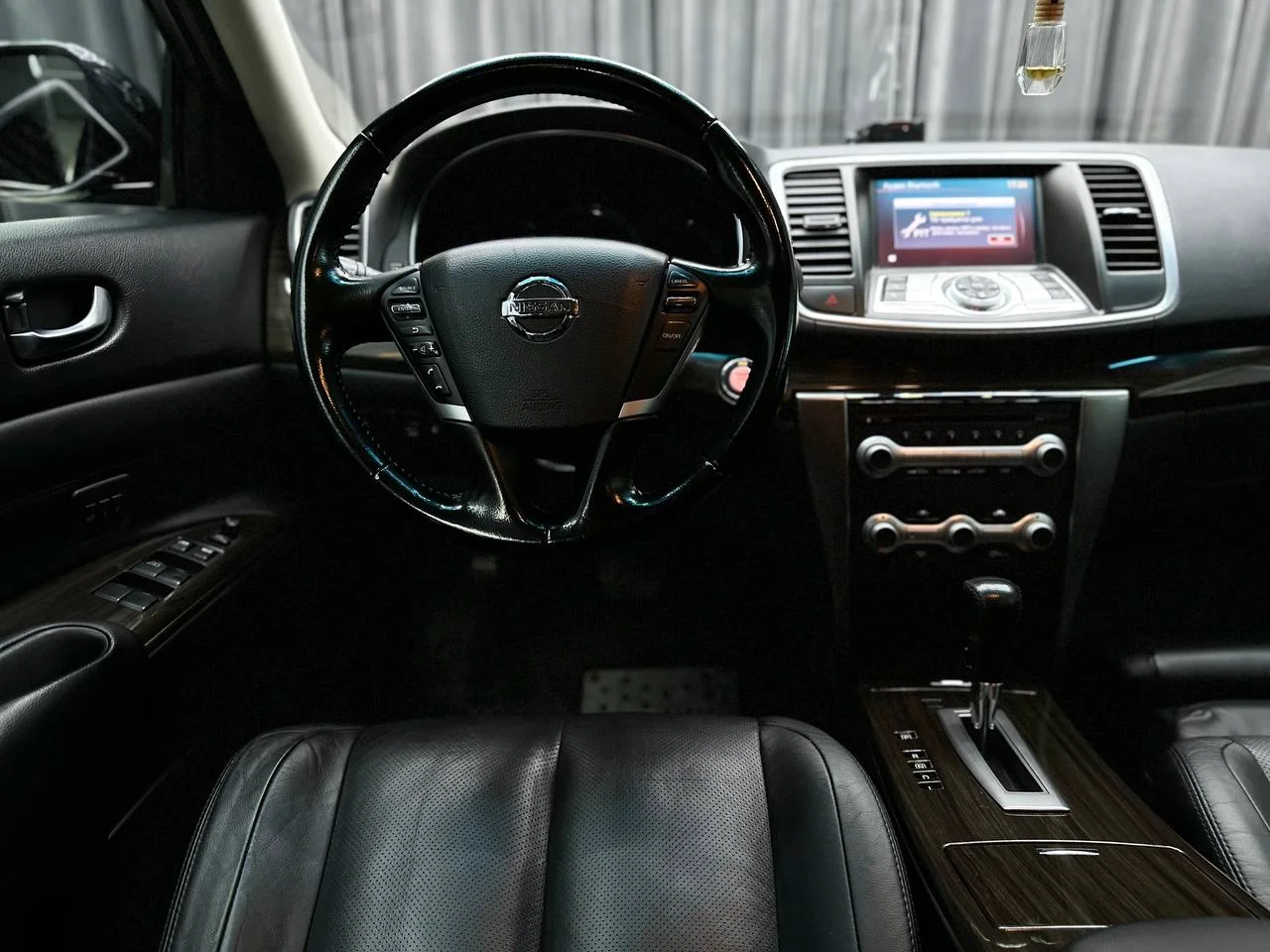 Nissan Teana 2.5 АТ 2011 год - миниатюра 17