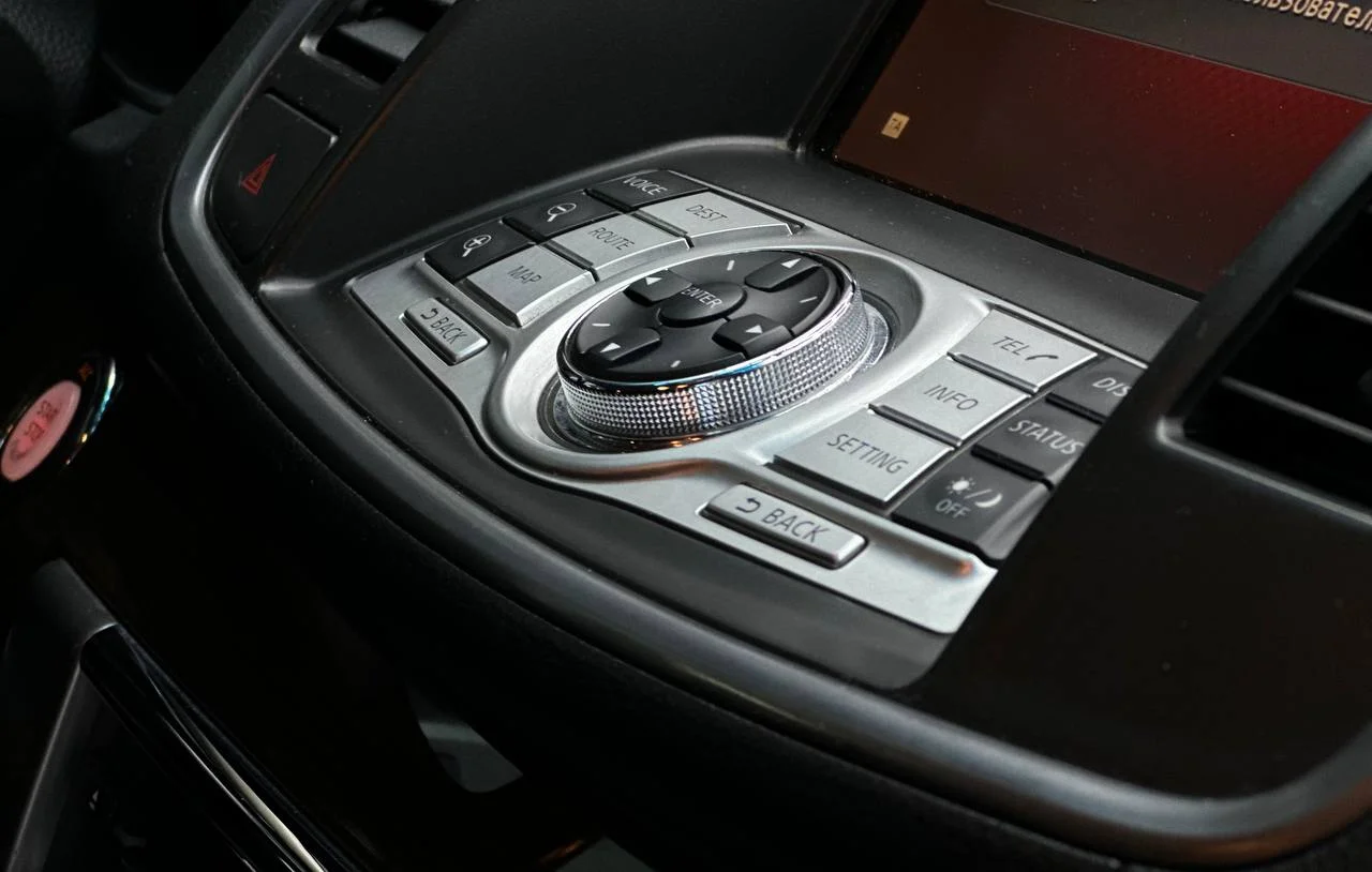 Nissan Teana 2.5 АТ 2011 год - миниатюра 19