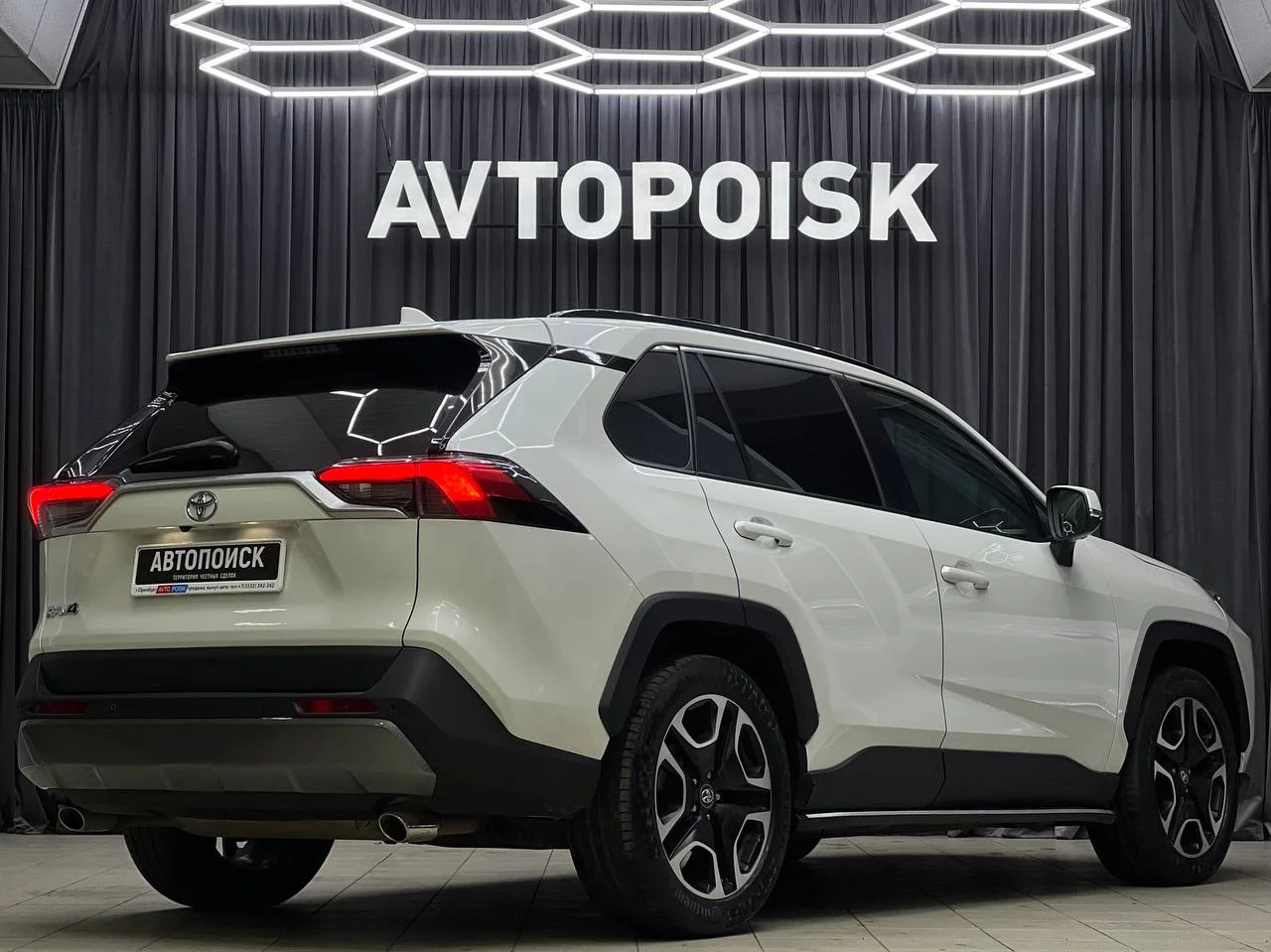 Toyota Rav4 2.0 CVT 2020 год - миниатюра 4