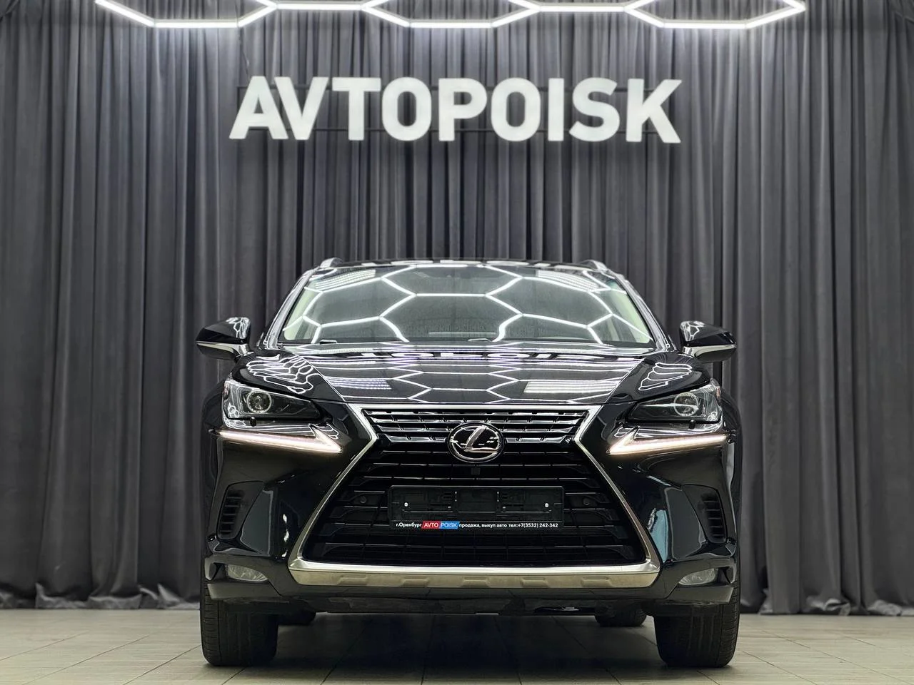 Lexus NX200 2.0 2019 год - миниатюра 2