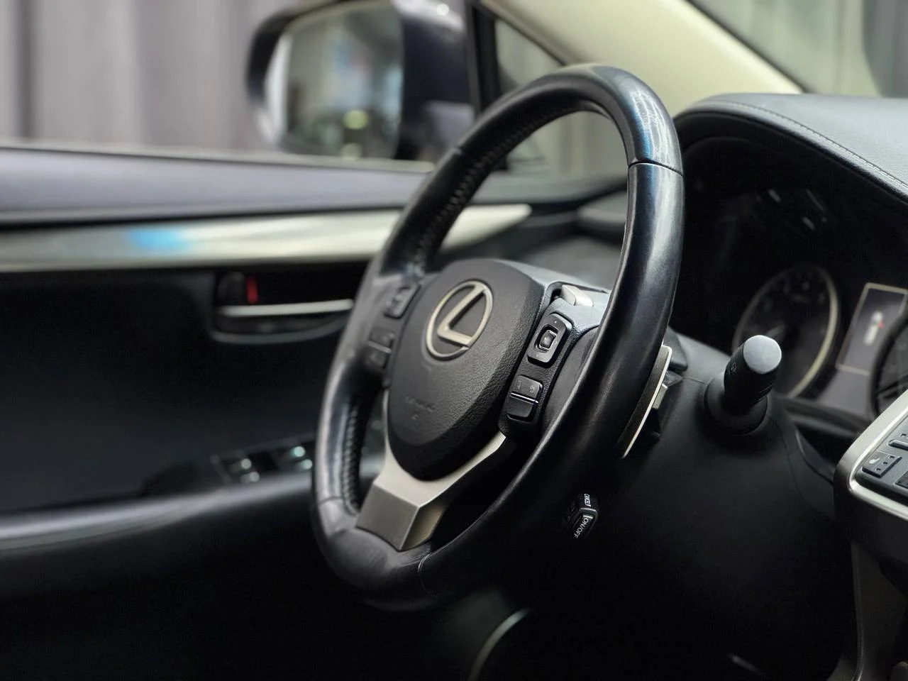 Lexus NX200 2.0 2019 год - миниатюра 8