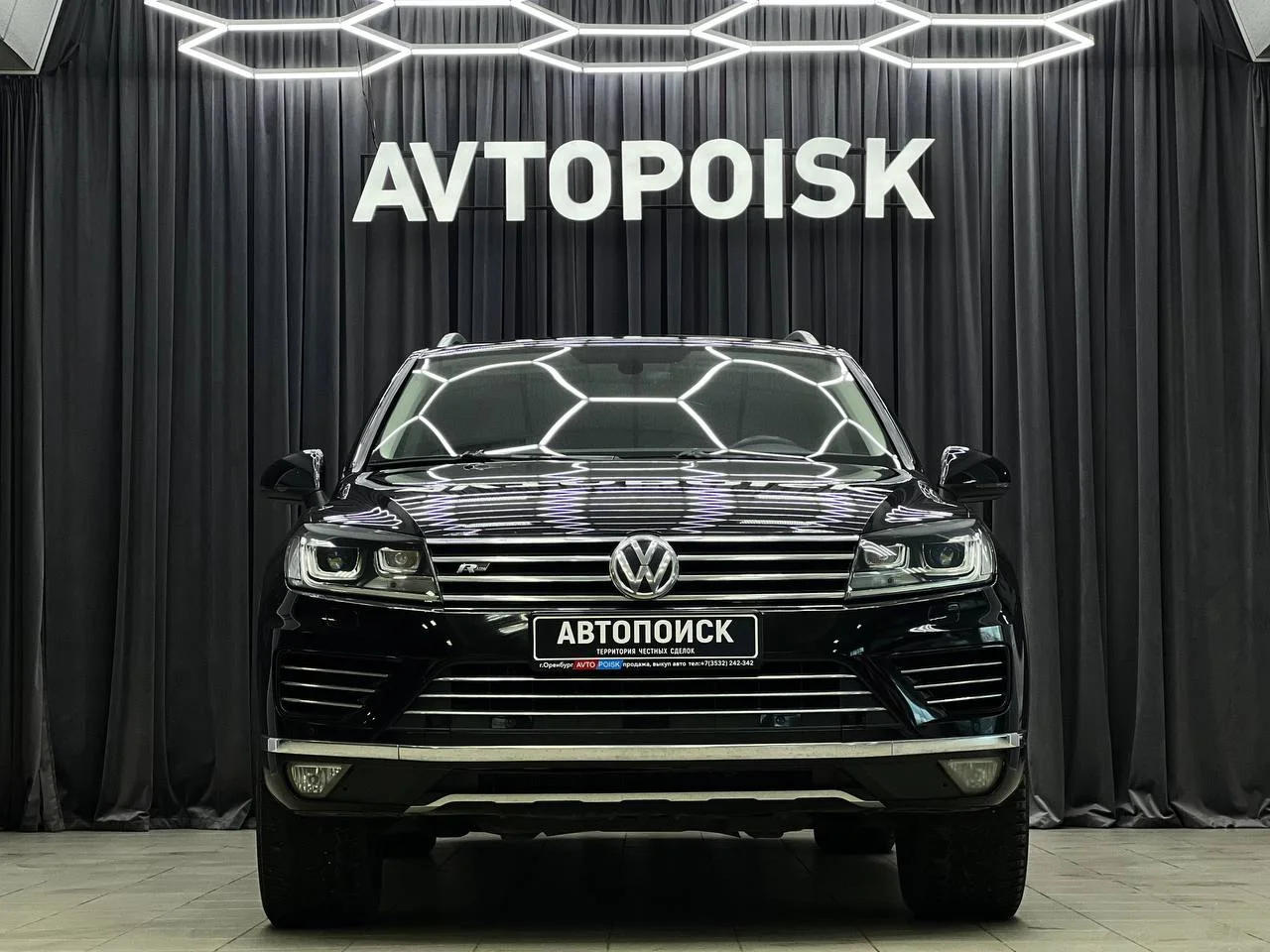 Volkswagen Touareg 3.0 АТ 2017 год - миниатюра 2