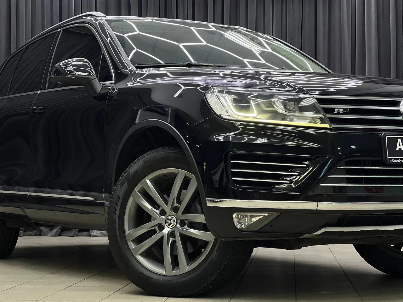 Volkswagen Touareg 3.0 АТ 2017 год - миниатюра 4