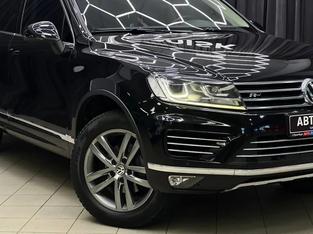 Volkswagen Touareg 3.0 АТ 2017 год - миниатюра 7