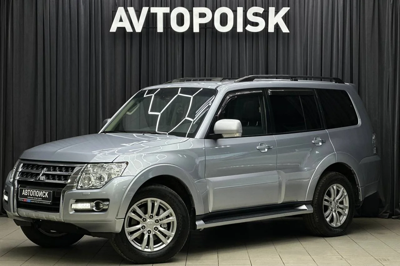 Mitsubishi Pajero 3.2 АТ 2014 год - изображение 1
