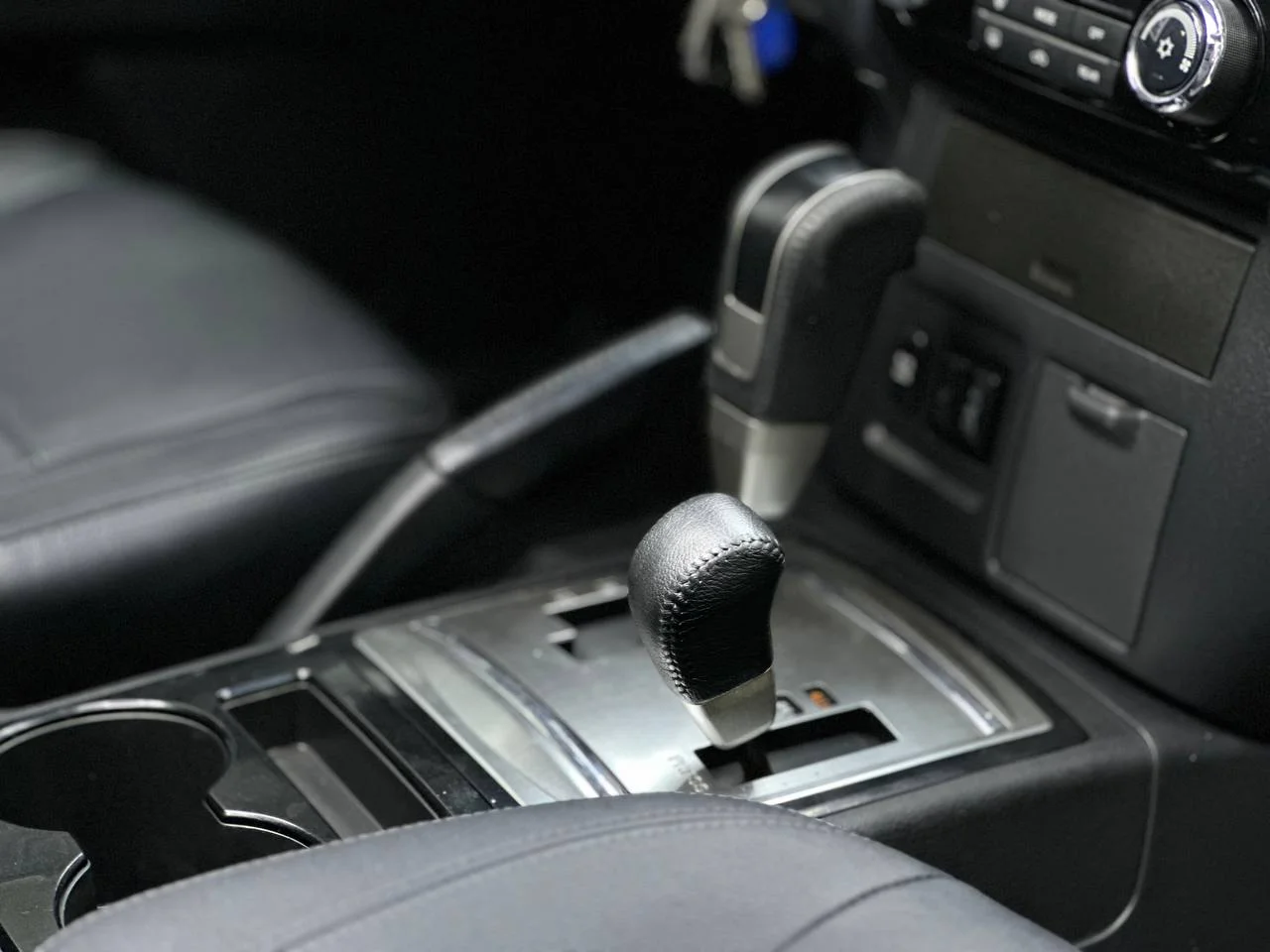 Mitsubishi Pajero 3.2 АТ 2014 год - миниатюра 21