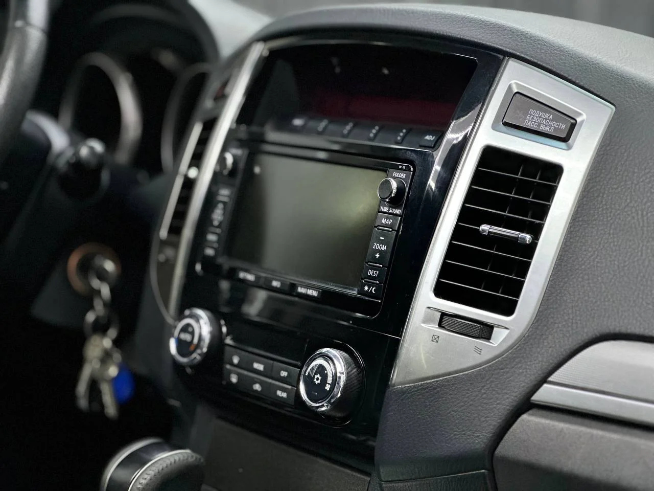 Mitsubishi Pajero 3.2 АТ 2014 год - миниатюра 22