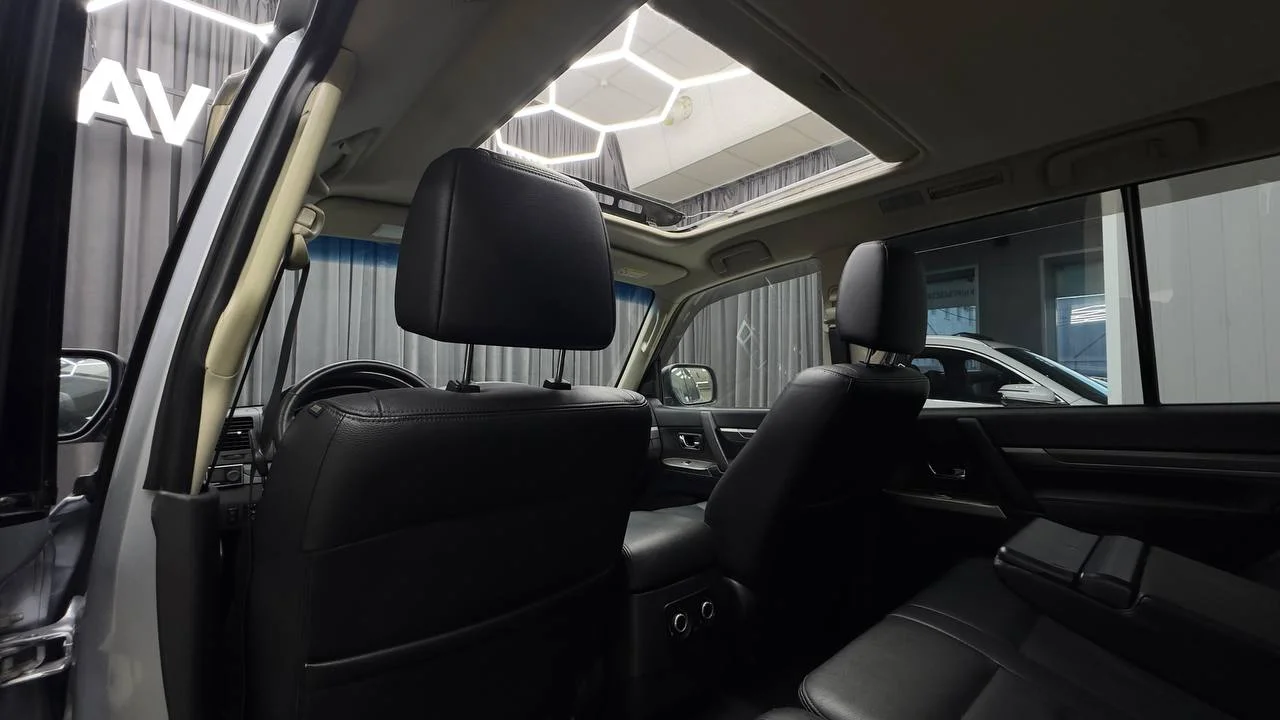 Mitsubishi Pajero 3.2 АТ 2014 год - миниатюра 27
