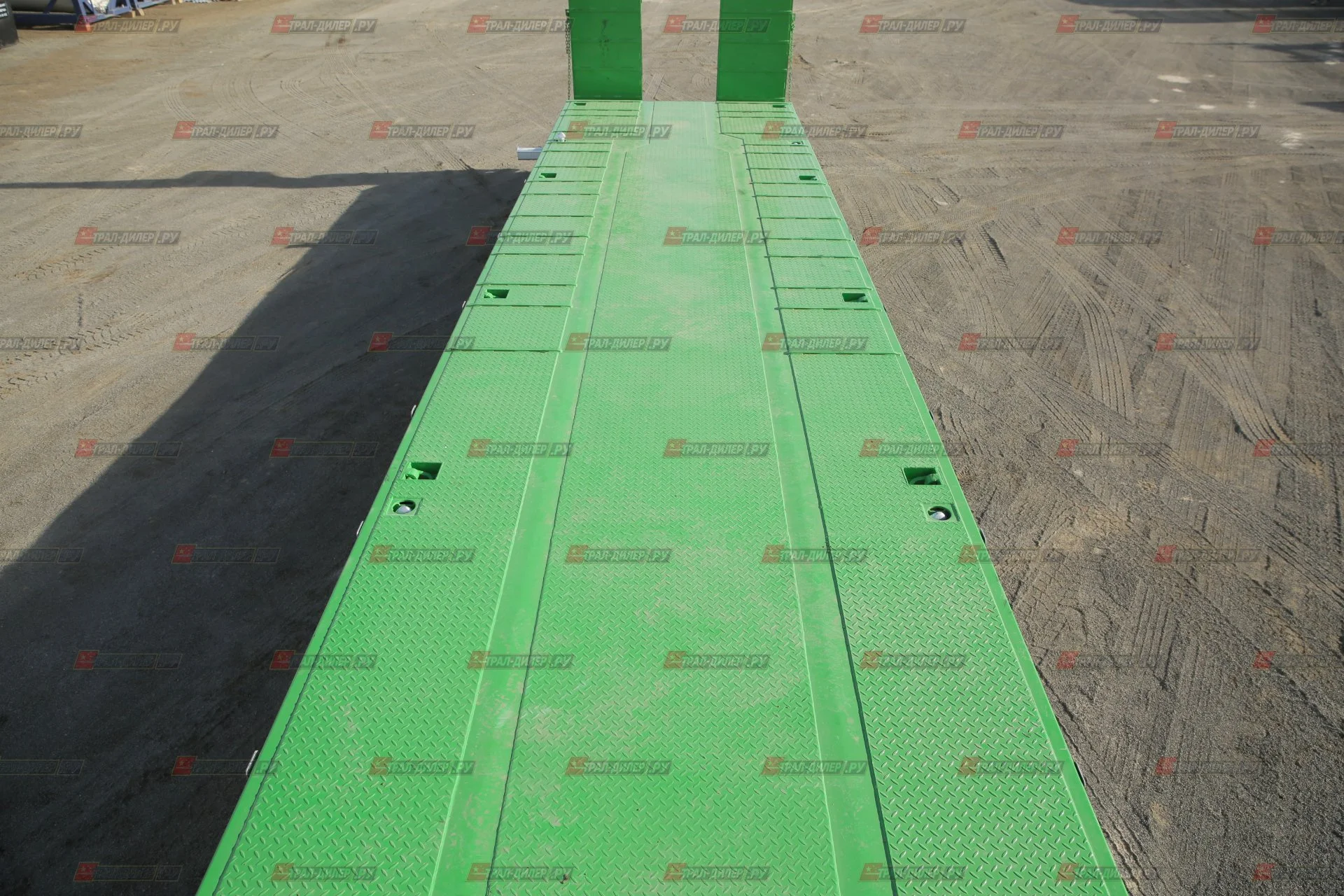 Низкорамный трал AMUR (CIMC)  60 т - миниатюра 28