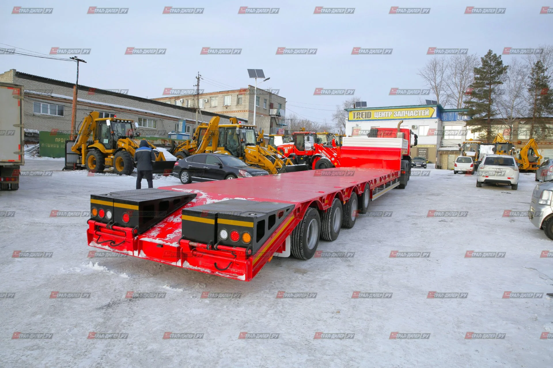 Низкорамный трал с уголковыми трапами Amur LYR9708TDP пневмоподвеска , подъемная и поворотная ось