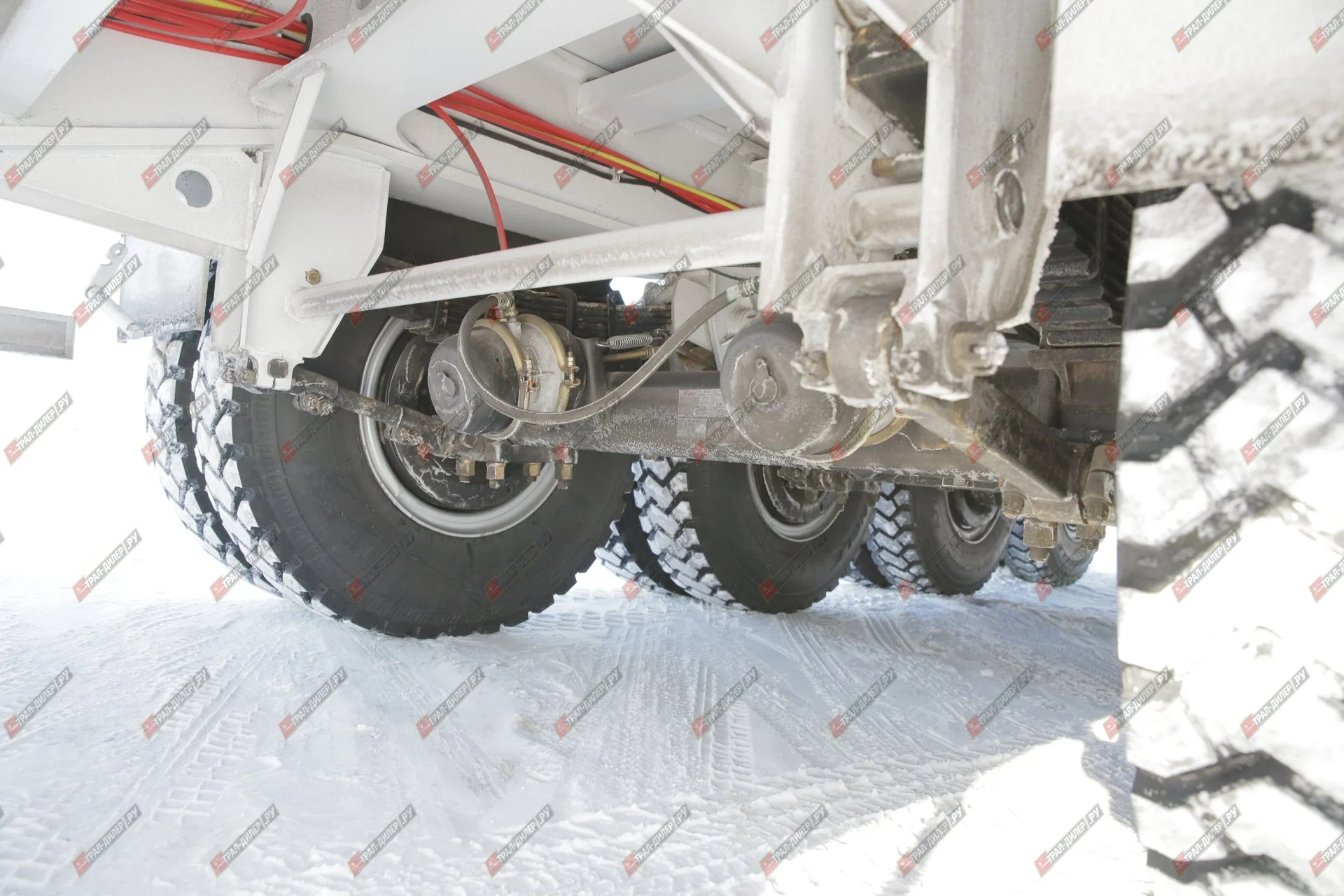 Высокорамный трал Amur (CIMC) LYR9708TDPдля перевозки бульдозера Komatsu 475А - миниатюра 52