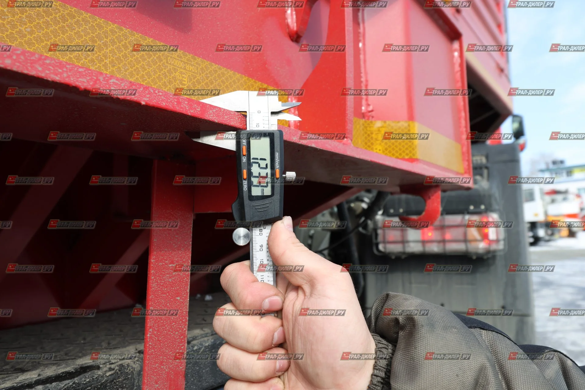 Среднерамный трал CIMC (AMUR) LYR96071TDPХZF 100 т - миниатюра 64