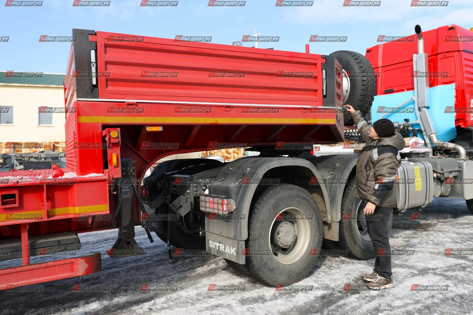 Среднерамный трал CIMC (AMUR) LYR96071TDPХZF 100 т - миниатюра 70