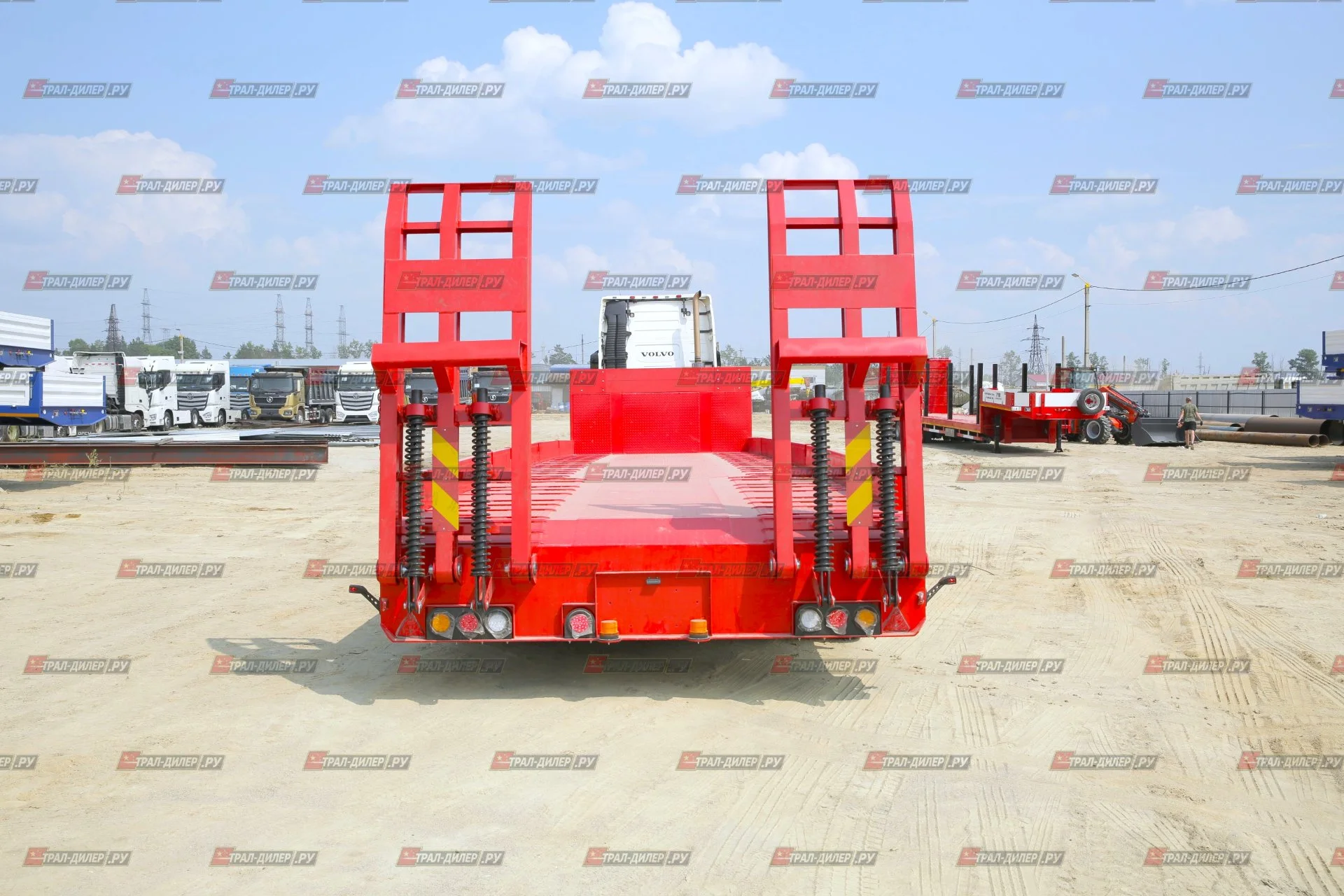 Низкорамный трал Amur LYR9906TDPL 120 т 17,2 м - миниатюра 2