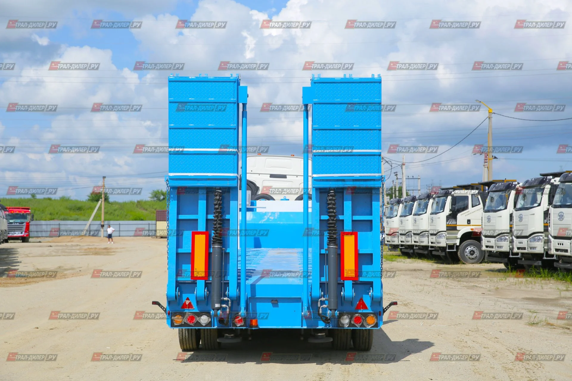 Низкорамный раздвижной (телескопический) трал CIMC (AMUR) LYR9906TDPL - миниатюра 4