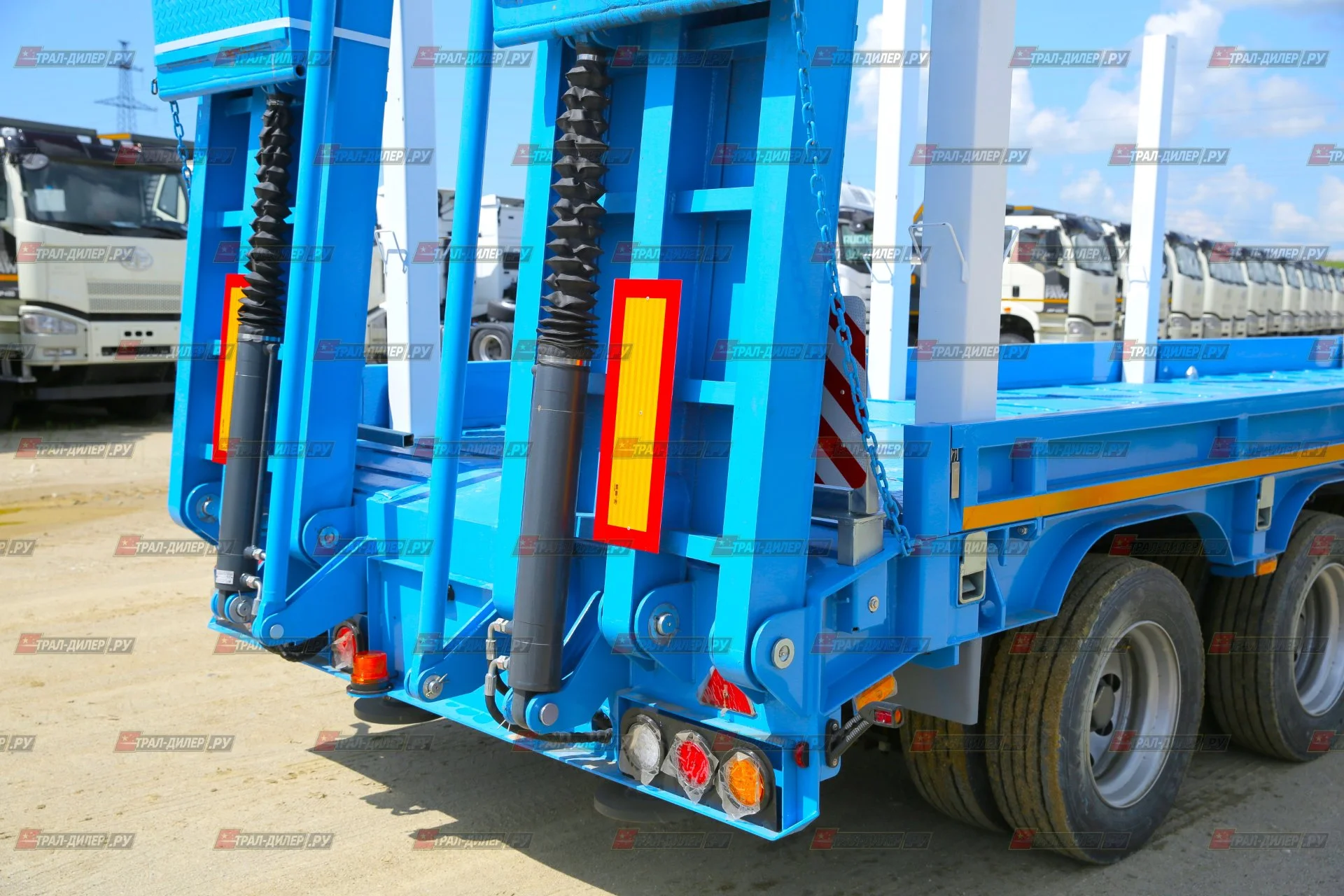 Низкорамный раздвижной (телескопический) трал CIMC (AMUR) LYR9906TDPL - миниатюра 6