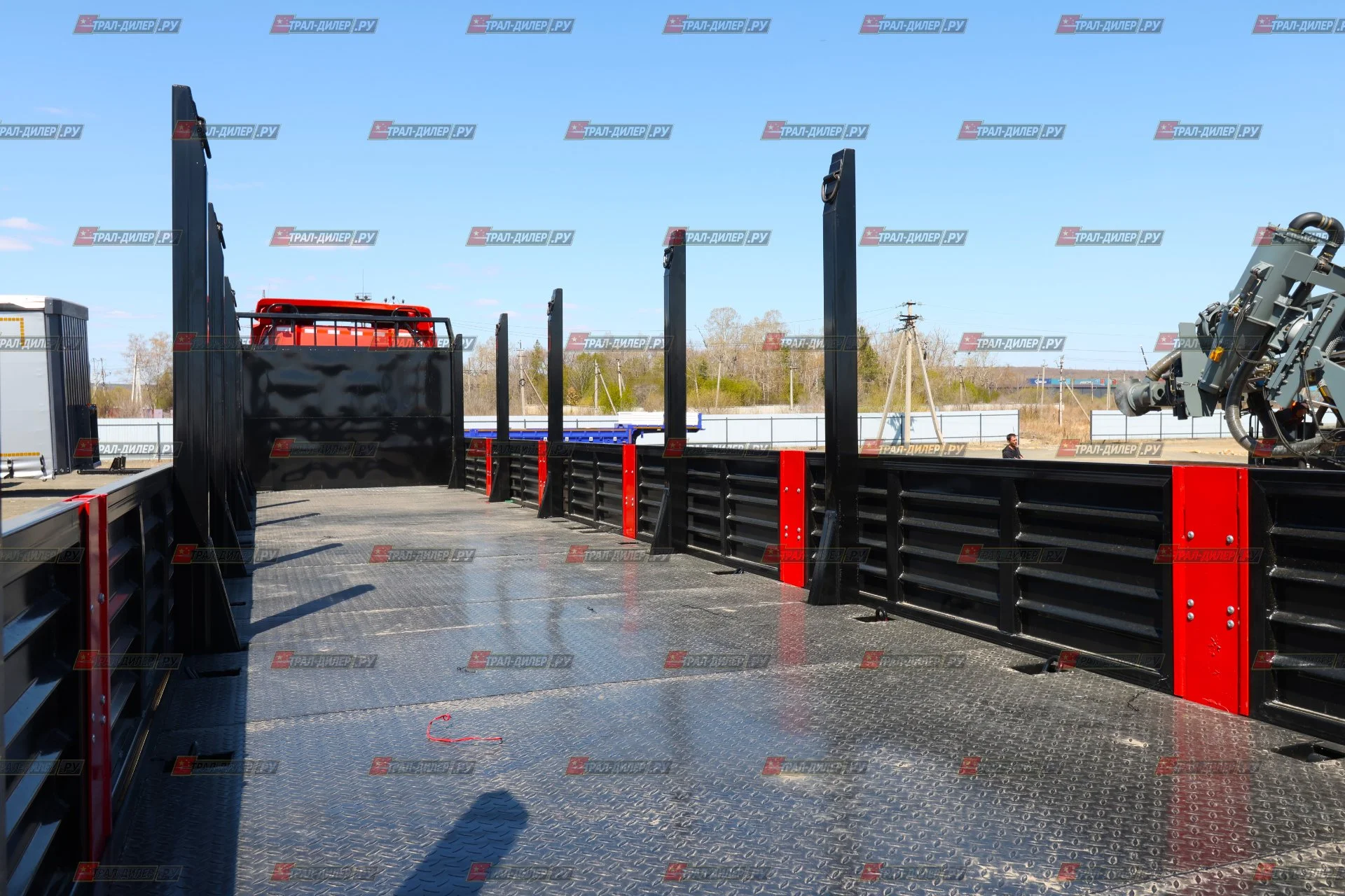 Полуприцеп бортовой Luxuda LZC9412 в наличии! - миниатюра 24