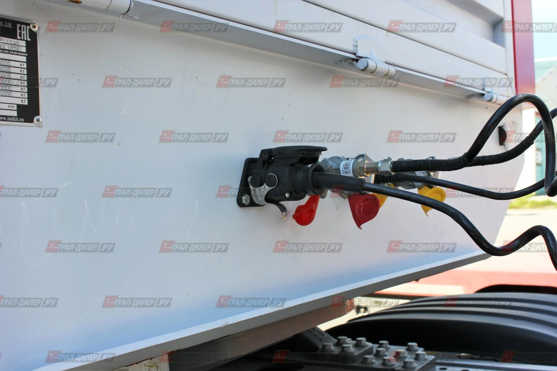 Низкорамный трал Amur LYR9906TDPL - миниатюра 7