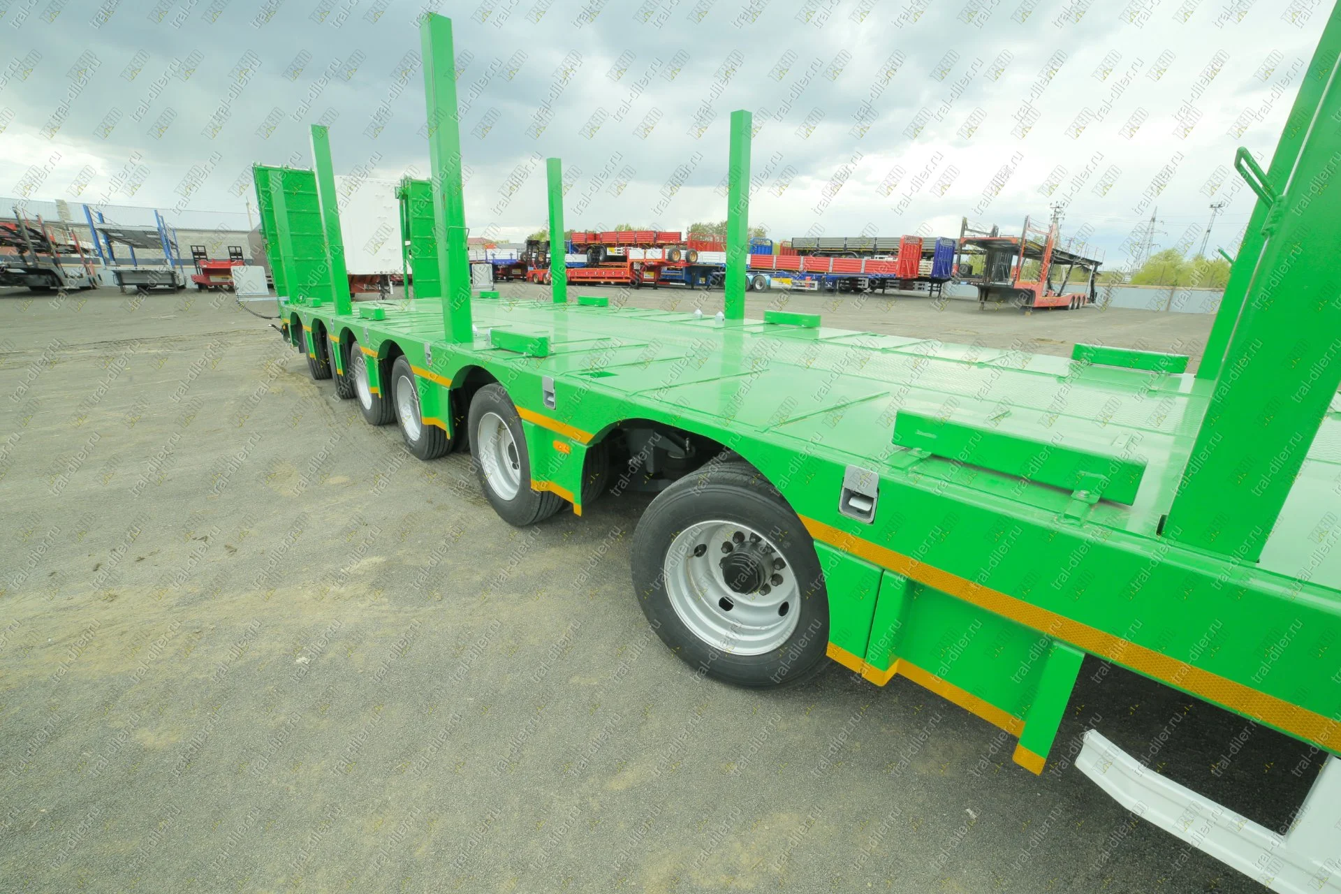 Низкорамный раздвижной (телескопический) трал CIMC (AMUR) LYR9906TDPL - миниатюра 4