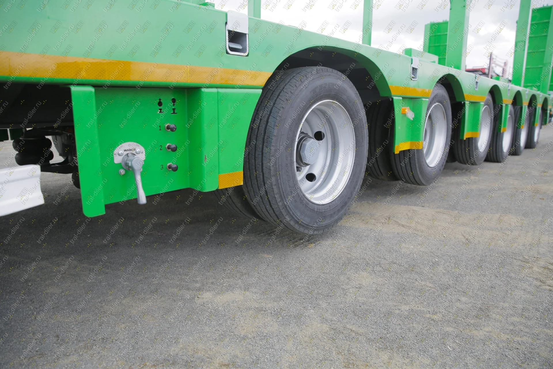 Низкорамный раздвижной (телескопический) трал CIMC (AMUR) LYR9906TDPL - миниатюра 36